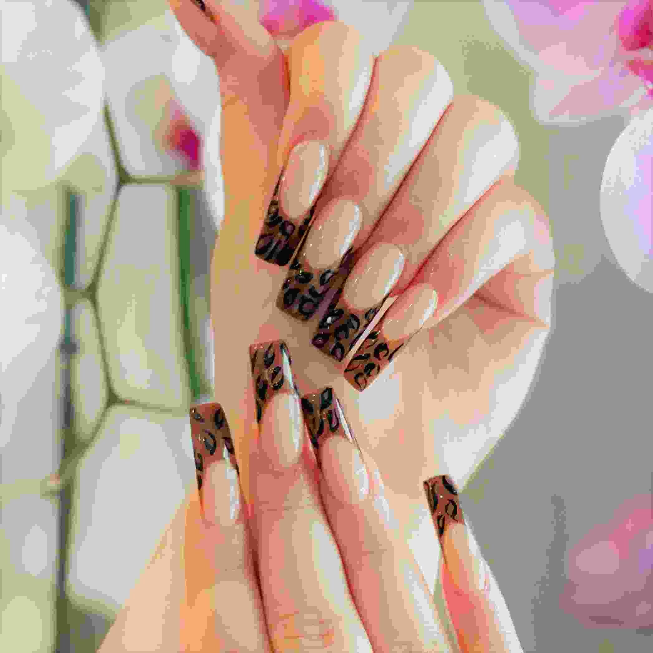 Nail art from the T&L Nails Instagram